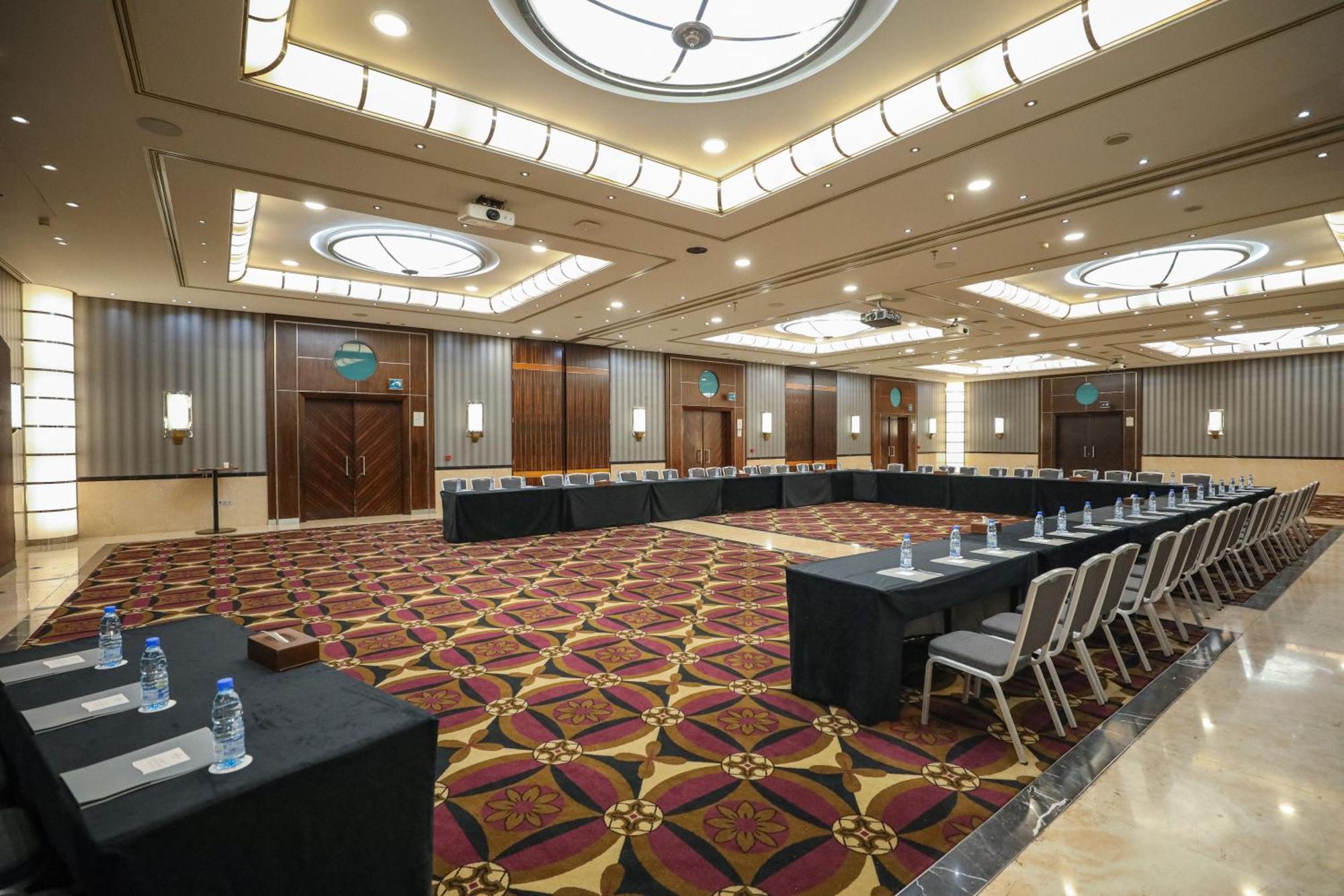 Crowne Plaza Hamra Beirut By Ihg Hotel Luaran gambar