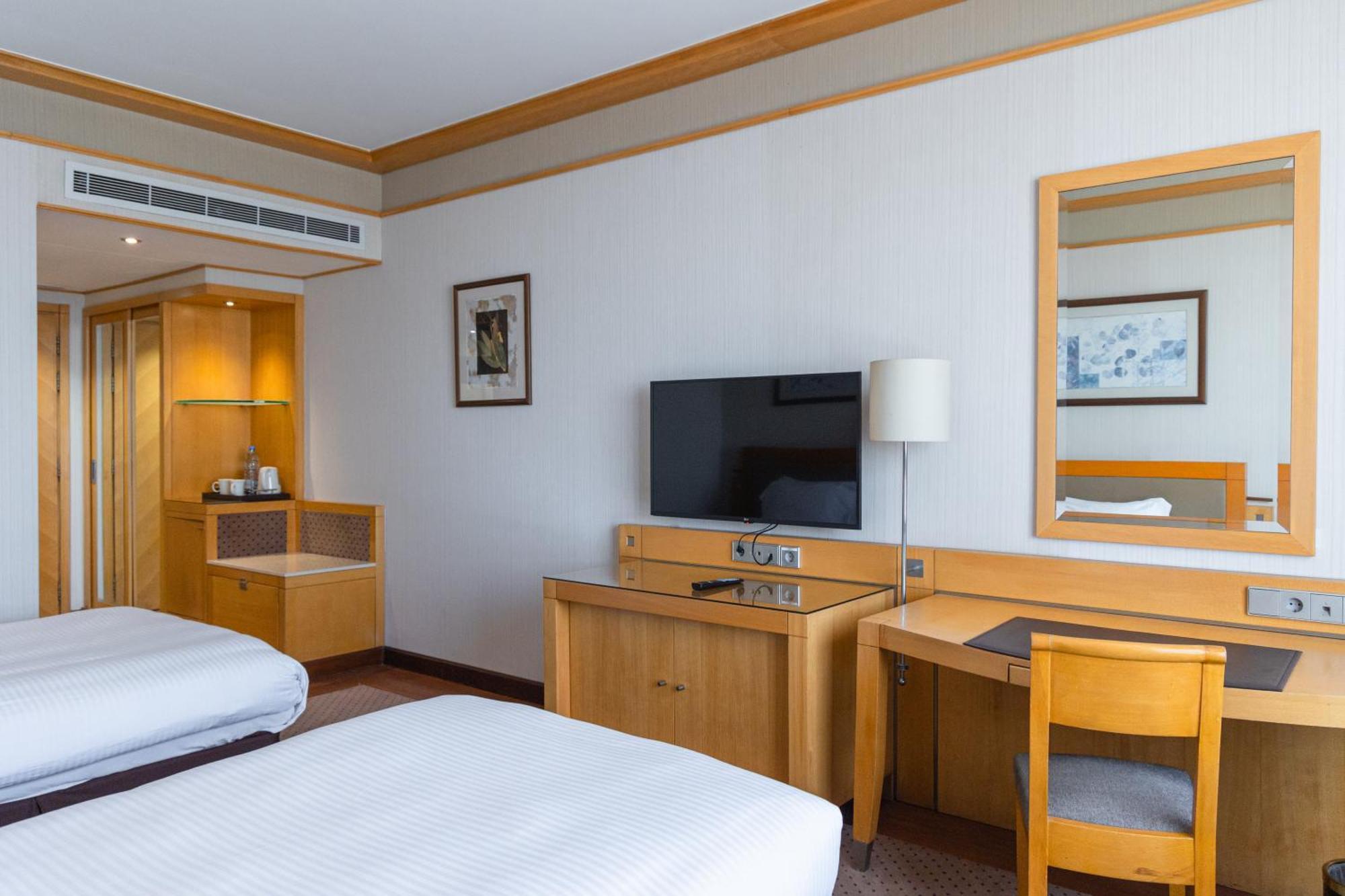 Crowne Plaza Hamra Beirut By Ihg Hotel Luaran gambar